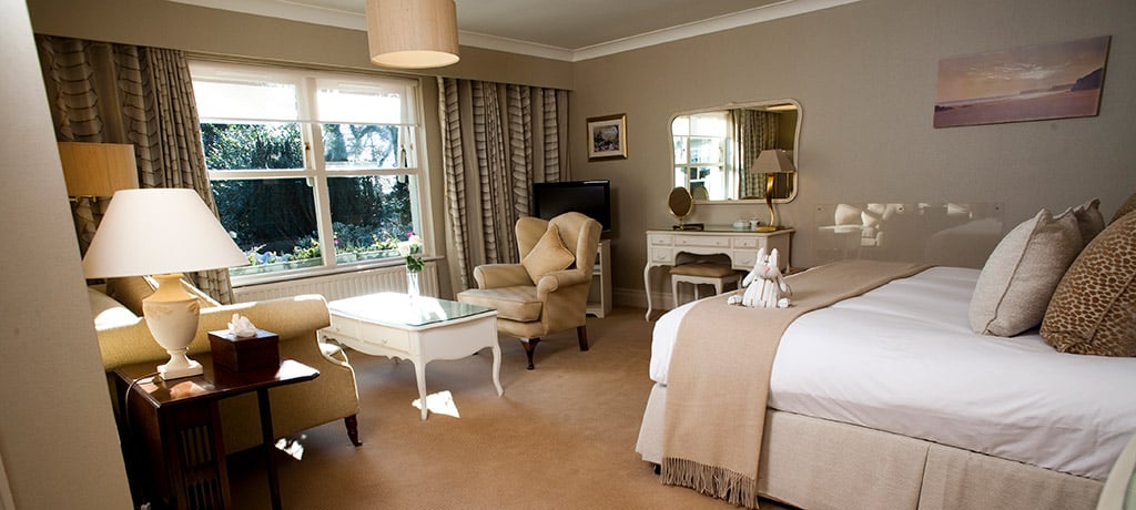 Europe England Windermere Gilpin Hotel Master Bedroom 