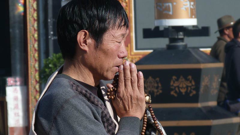 1 Lhasa Local Woman Praying
