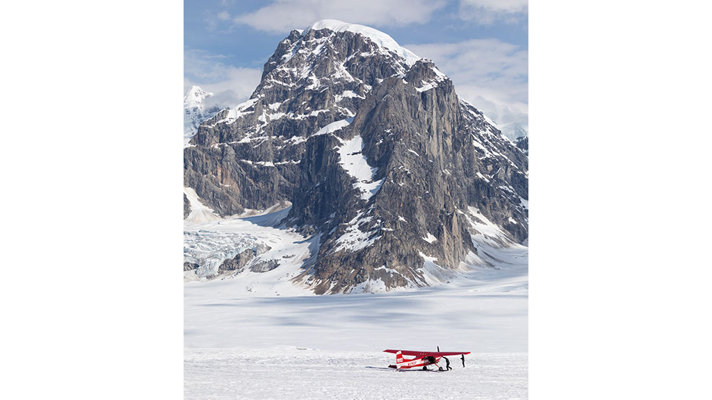 11 USA Alaska Denali Glacier Airplane
