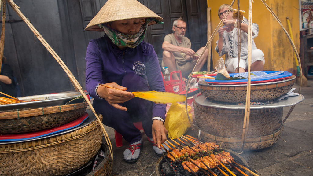 Asia Indochina Vietnam Hoi An Street Vendor 12
