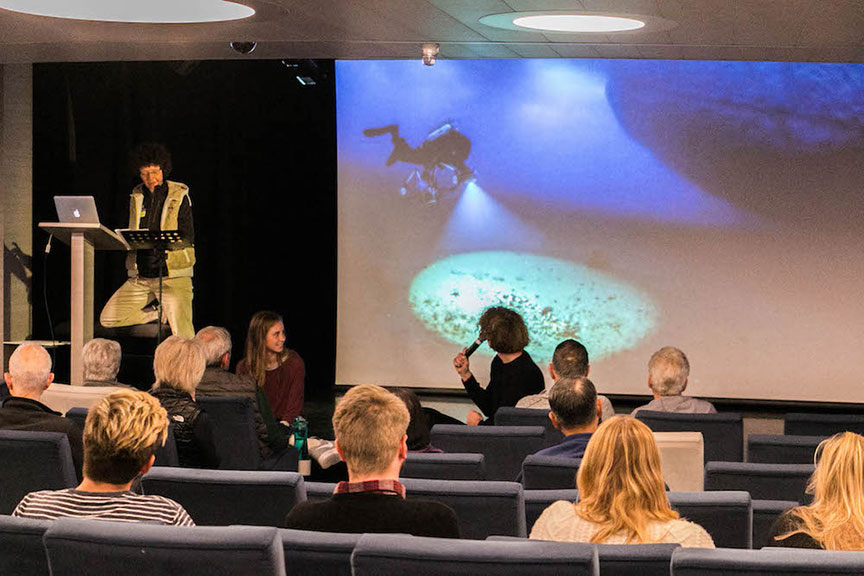 5 Jan Day 14 Antarctic Benthic Community Lecture With Sabina And Two Young Explorers