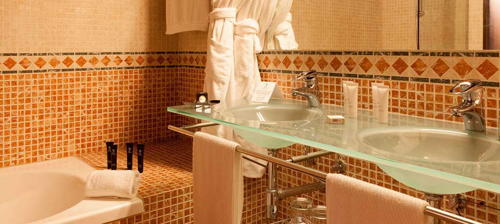 Europe Spain Granada Hotel Palacio De Santa Paula Superior Room Bathroom