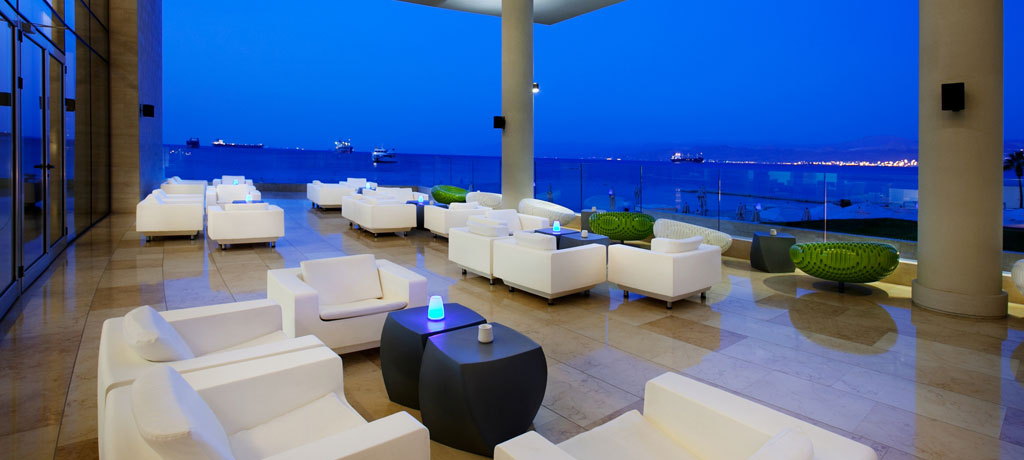 aqua lounge terrace