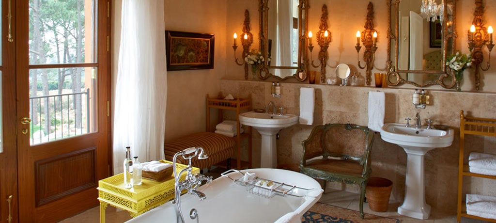 luxury suite bath
