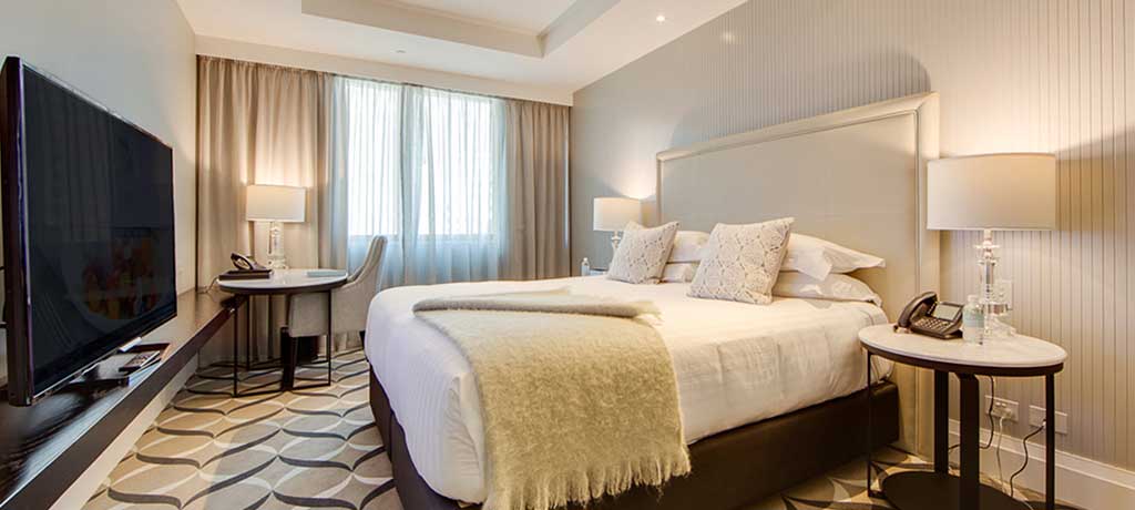Australia-Adelaide-Mayfair-Hotel-Luxury-King-Room