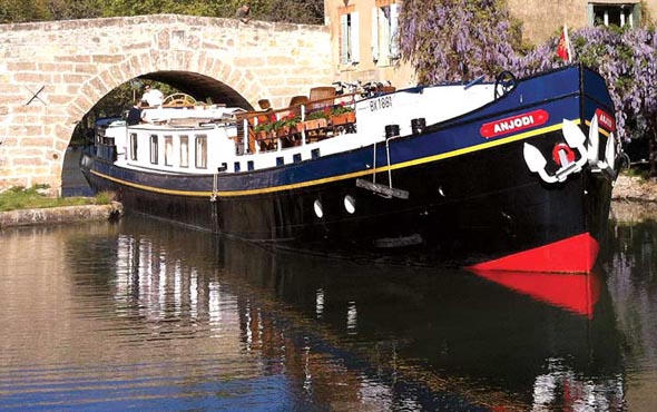 luxury barge cruises in europe
